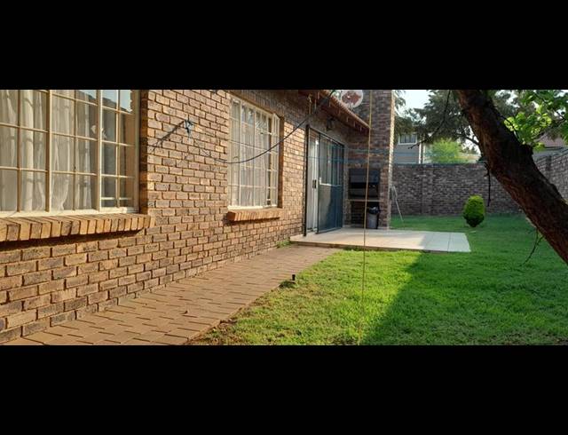 3 BEDROOM PROPERTY TO RENT IN THATCHFIELD